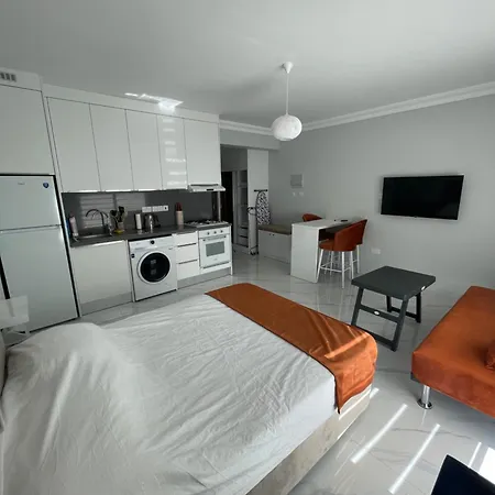 Royal Sun Elite Studio Apartament *
