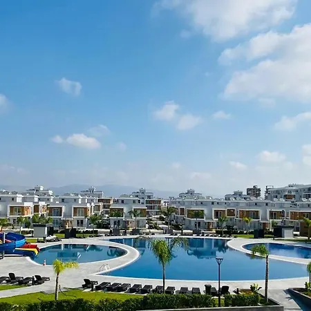 Апартаменты Royal Sun Elite Studio